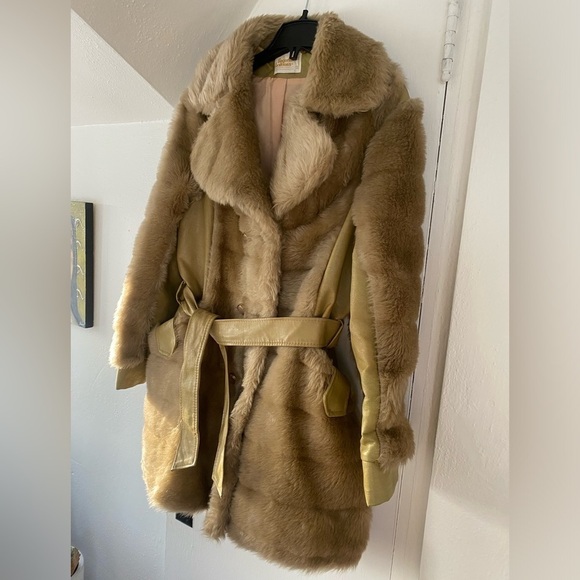 Vintage Fingerhut Fashions Faux Fur Coat Women’s Small - Picture 3 of 6